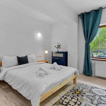 homestay Otopeni Luaran gambar
