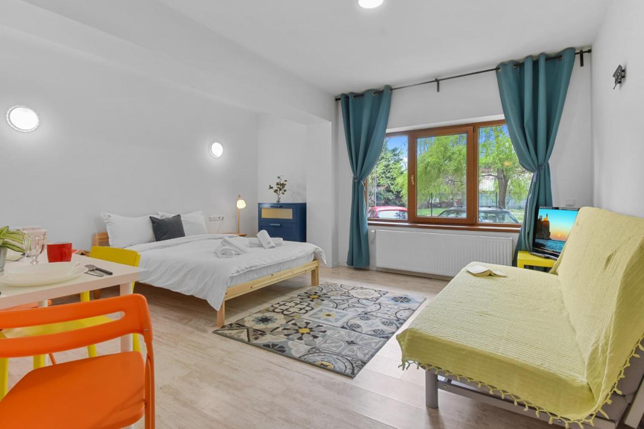 homestay Otopeni Luaran gambar
