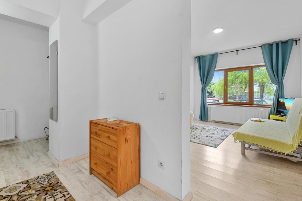 homestay Otopeni Luaran gambar
