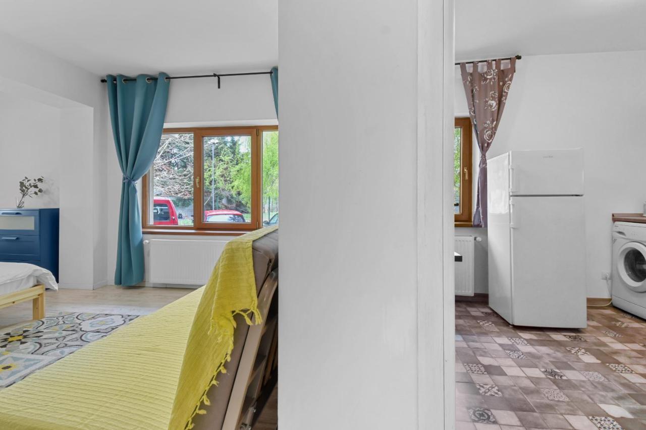 homestay Otopeni Luaran gambar