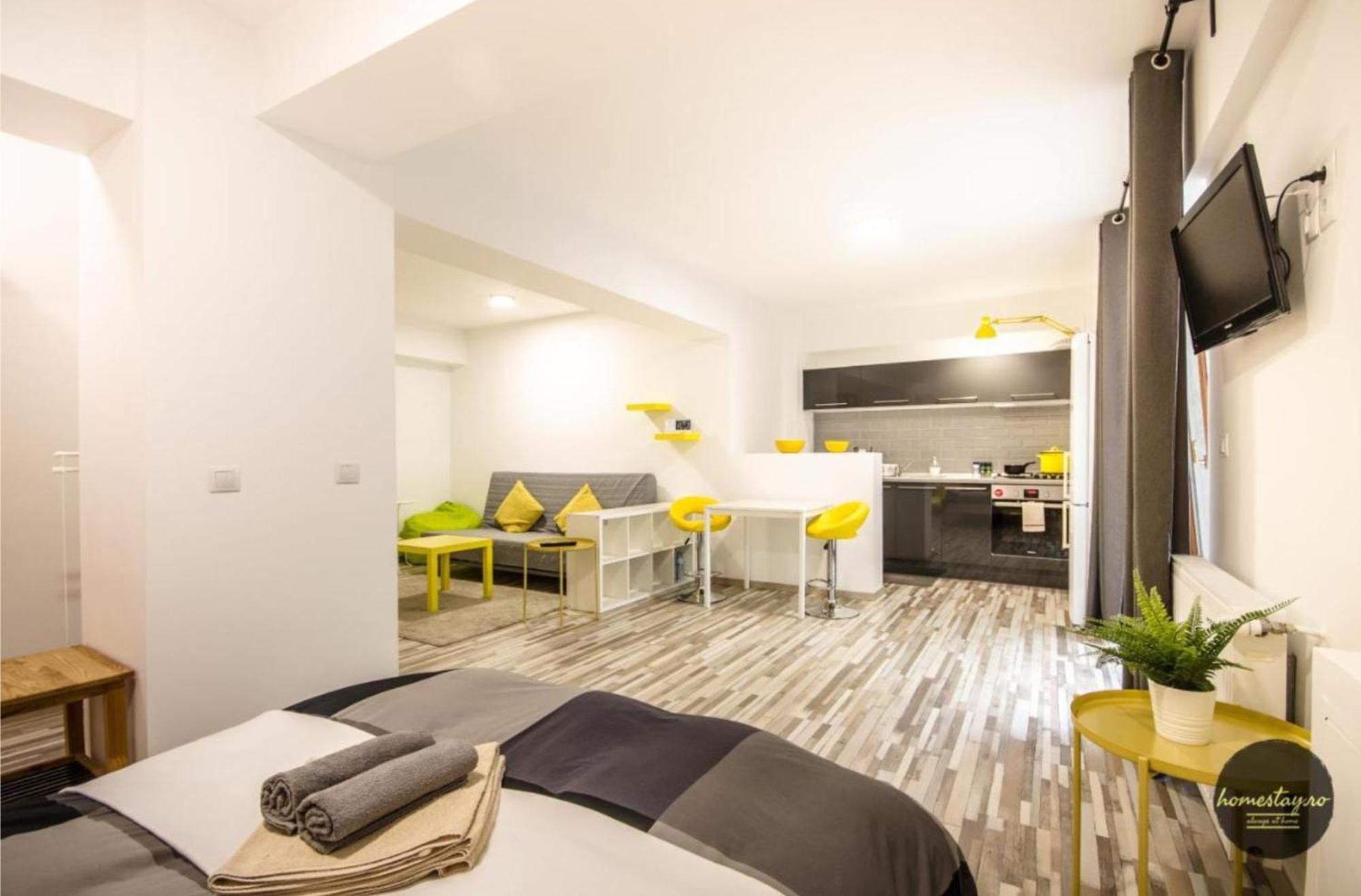 homestay Otopeni Luaran gambar